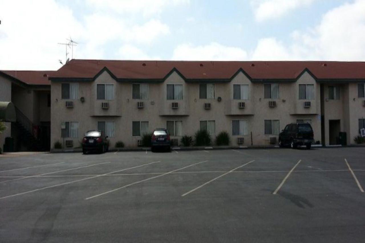 Super 8 By Wyndham San Diego/Imperial Beach Esterno foto