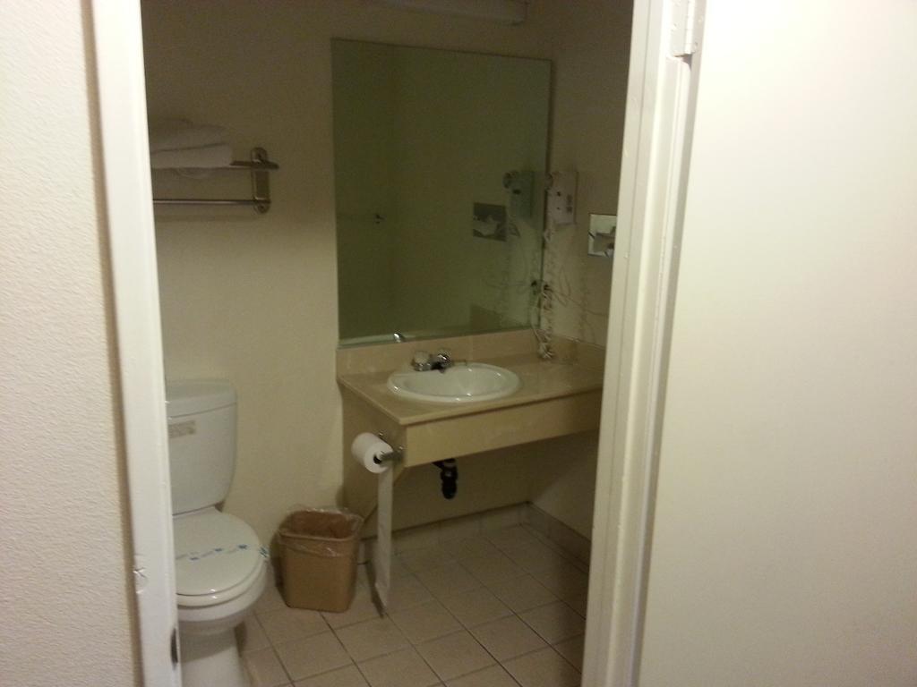 Super 8 By Wyndham San Diego/Imperial Beach Esterno foto