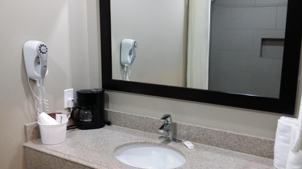 Super 8 By Wyndham San Diego/Imperial Beach Esterno foto