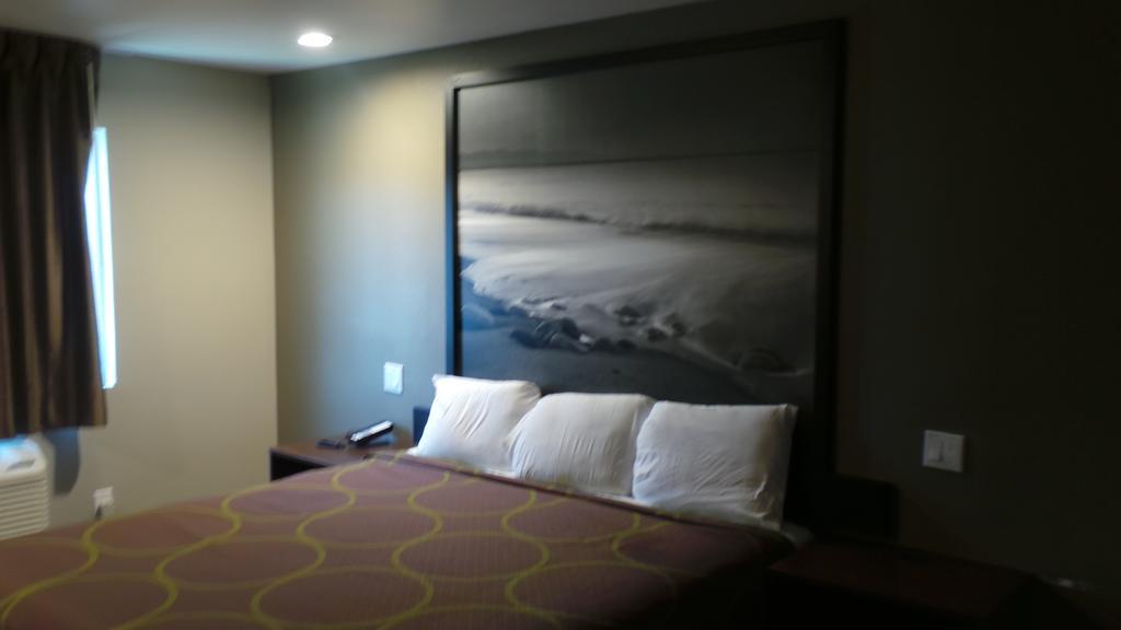 Super 8 By Wyndham San Diego/Imperial Beach Esterno foto