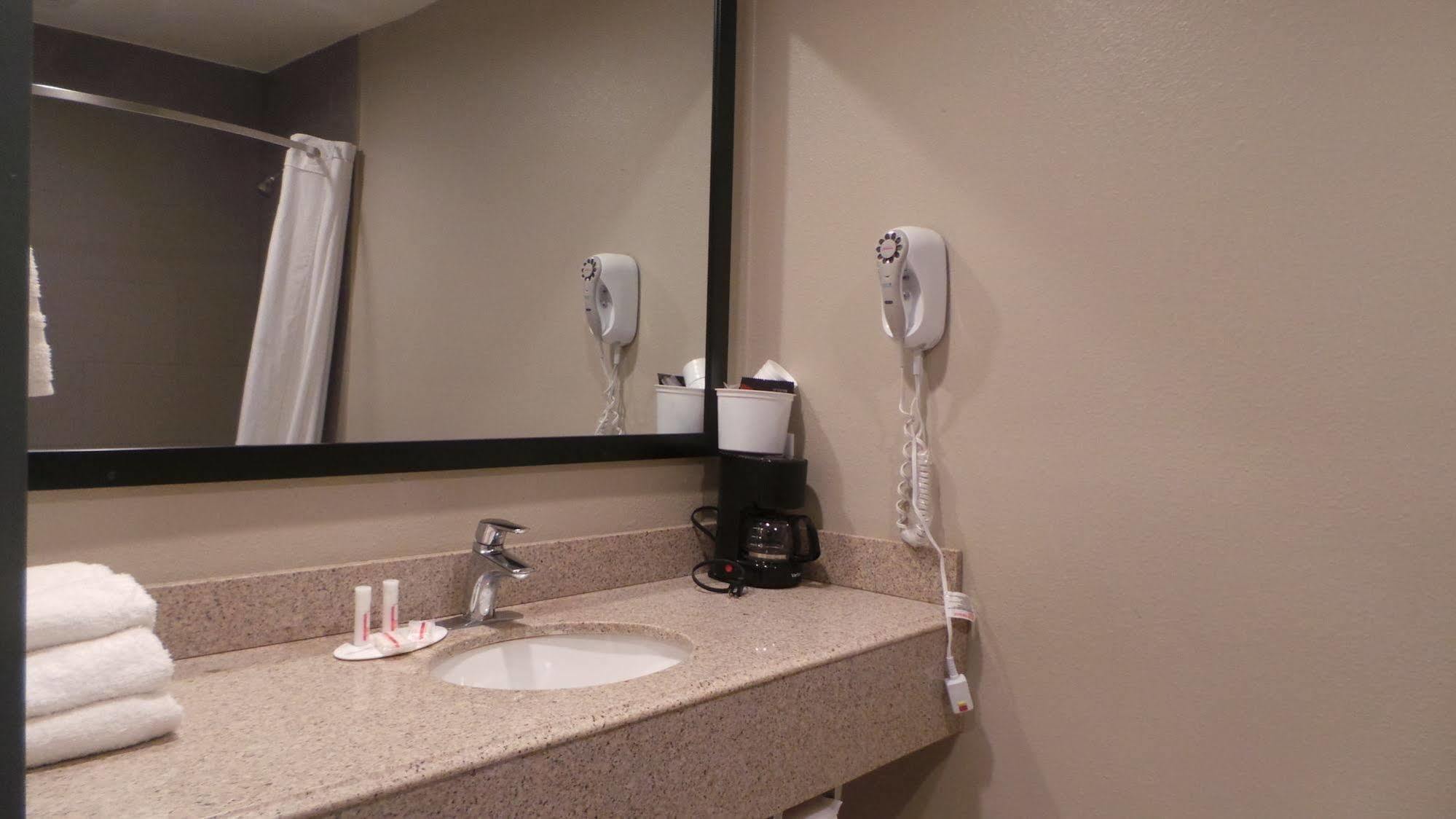 Super 8 By Wyndham San Diego/Imperial Beach Esterno foto