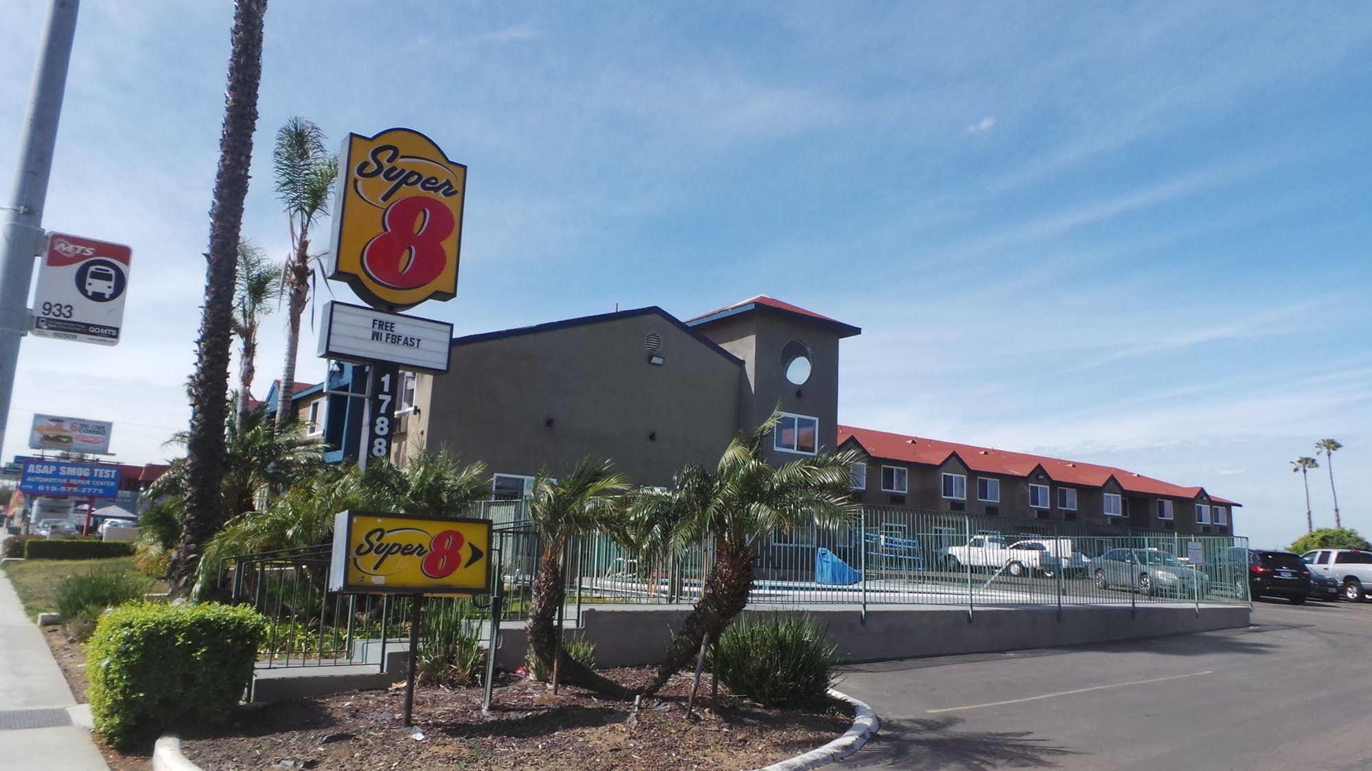 Super 8 By Wyndham San Diego/Imperial Beach Esterno foto