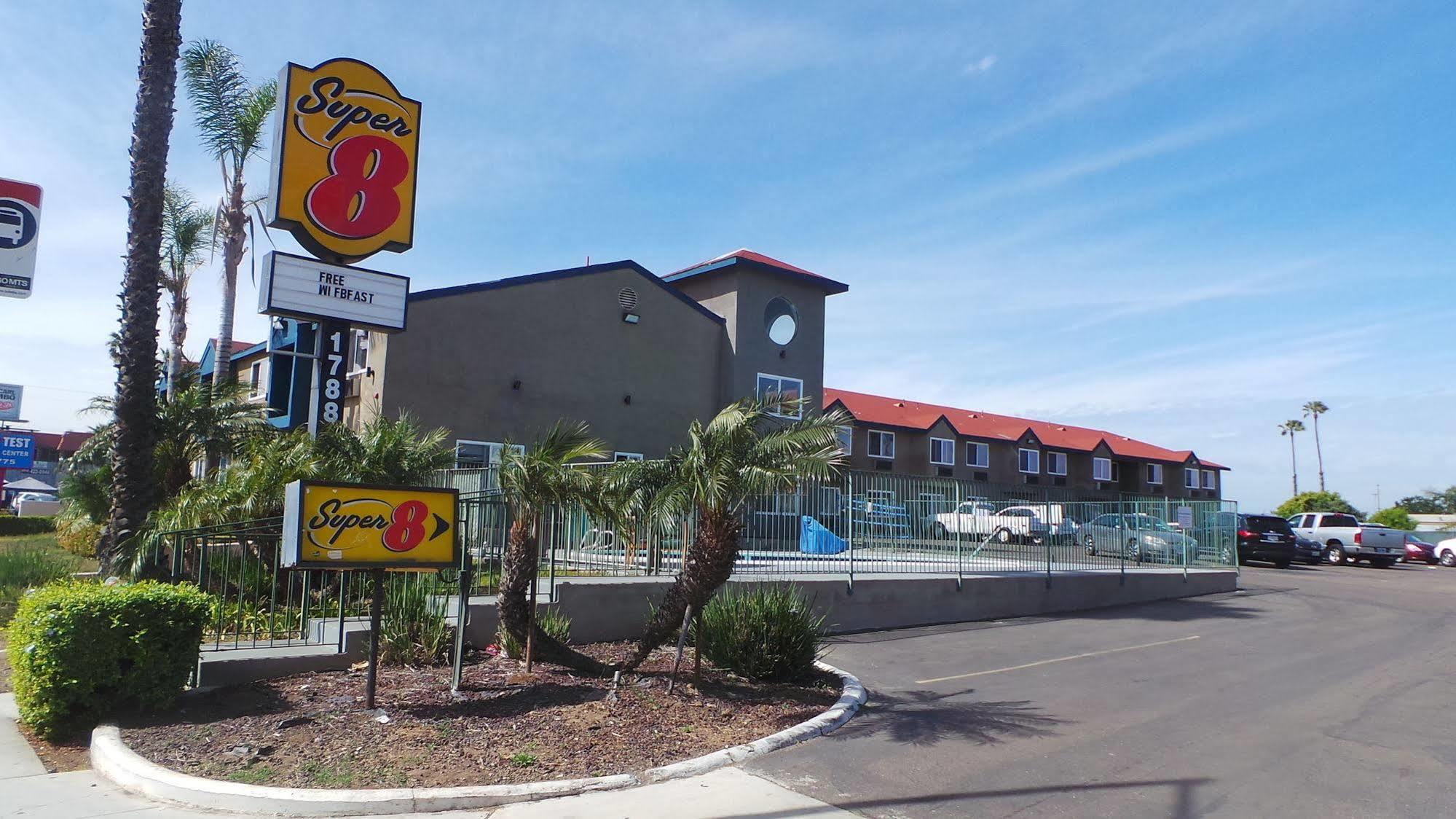 Super 8 By Wyndham San Diego/Imperial Beach Esterno foto